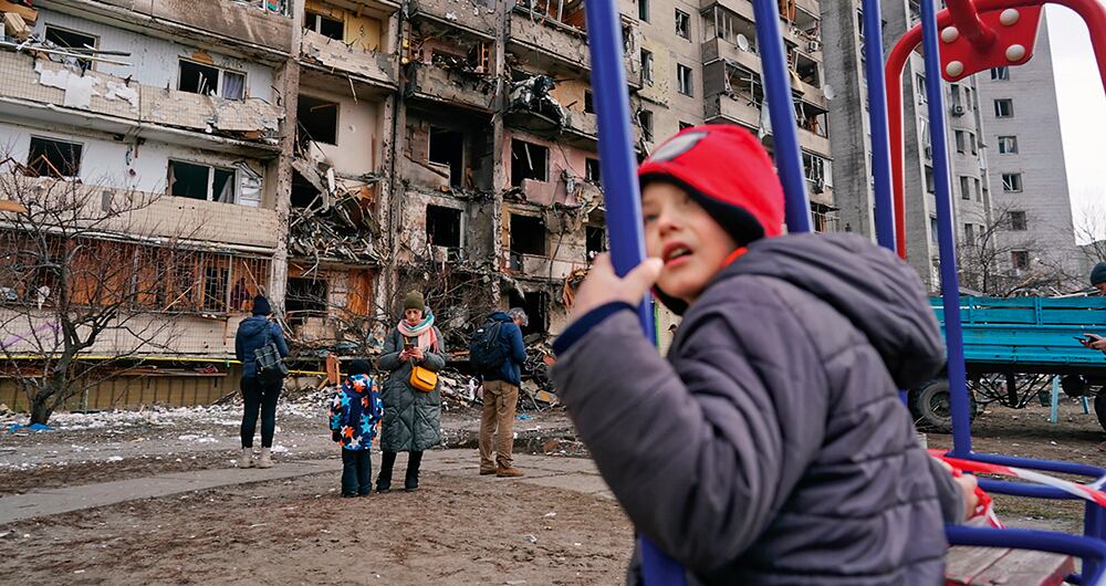 La población civil Ucraniana es la que más sufre con los ataques y con las posibles repercusiones de las sanciones en la economía Europea.