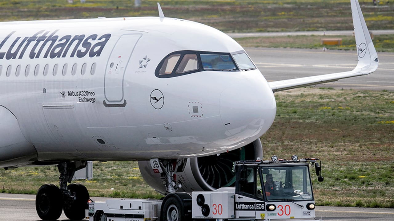 Alemania también decidió cerrar el espacio aéreo para los vuelos procedentes de Rusia.