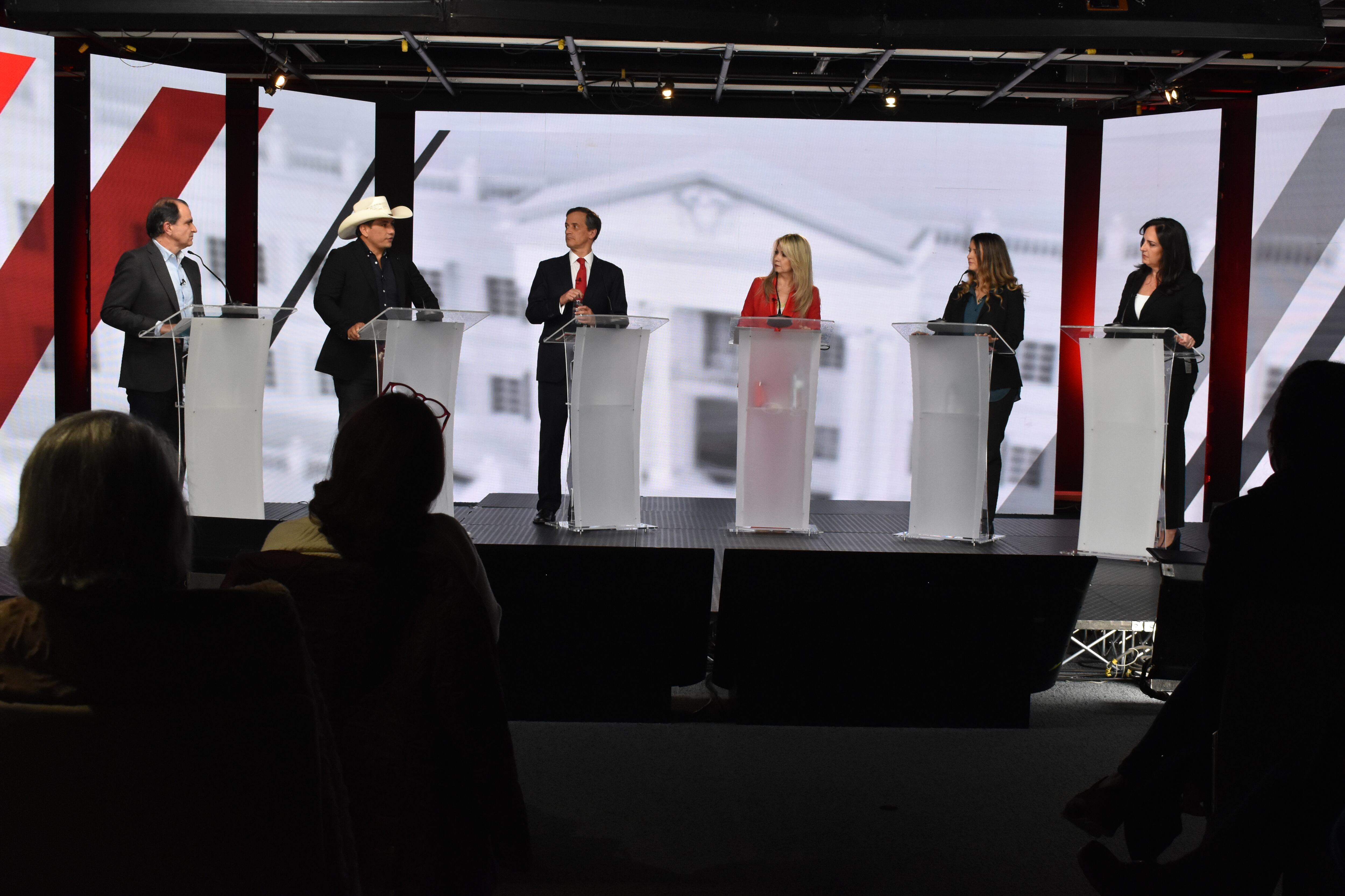 Debate generales todos los candidatos y Vicky