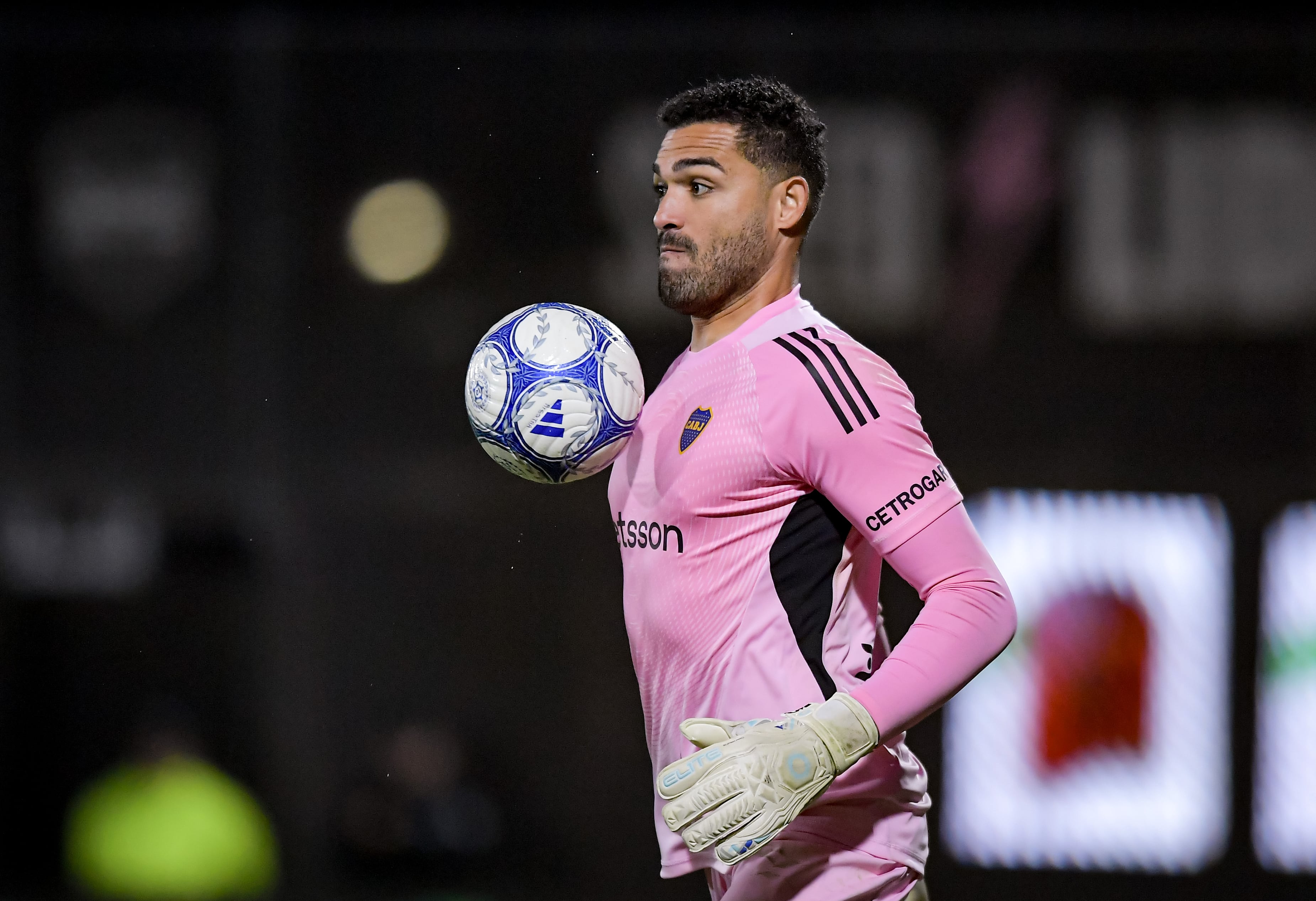 BUENOS AIRES, ARGENTINA - JULY 26: Alvaro Montero of Boca Juniors controls the ball during a Torneo Clausura Mercado Libre 2026 match between Deportivo Riestra and Boca Juniors at Estadio Guillermo Laza on July 26, 2026 in Buenos Aires, Argentina. (Photo by Marcelo Endelli/Getty Images)