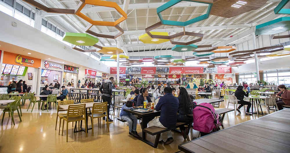 Además de las tradicionales plazoletas de comida, los centros comerciales innovan con espacios para restaurantes a manteles.