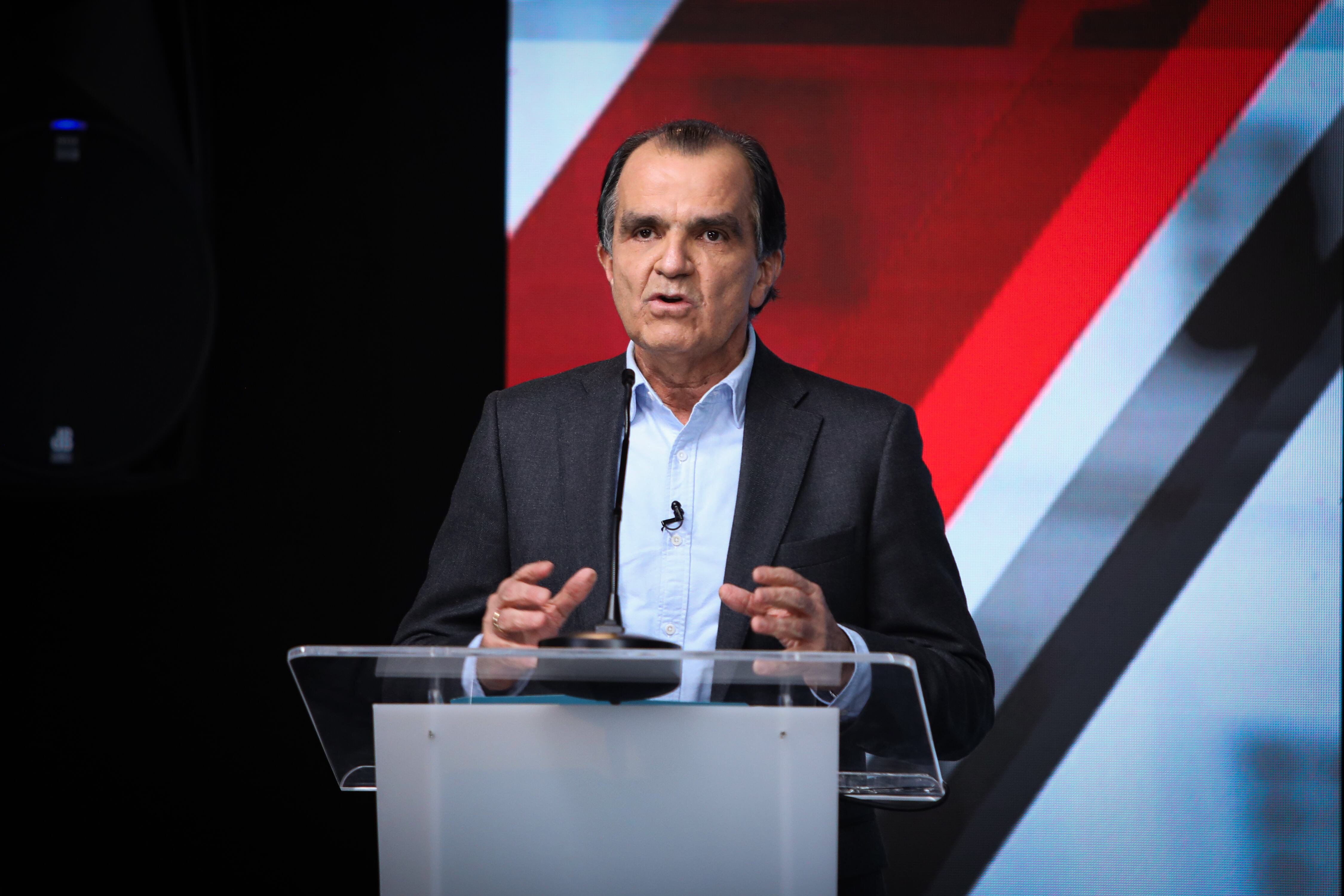 Oscar Iván Zuluaga.