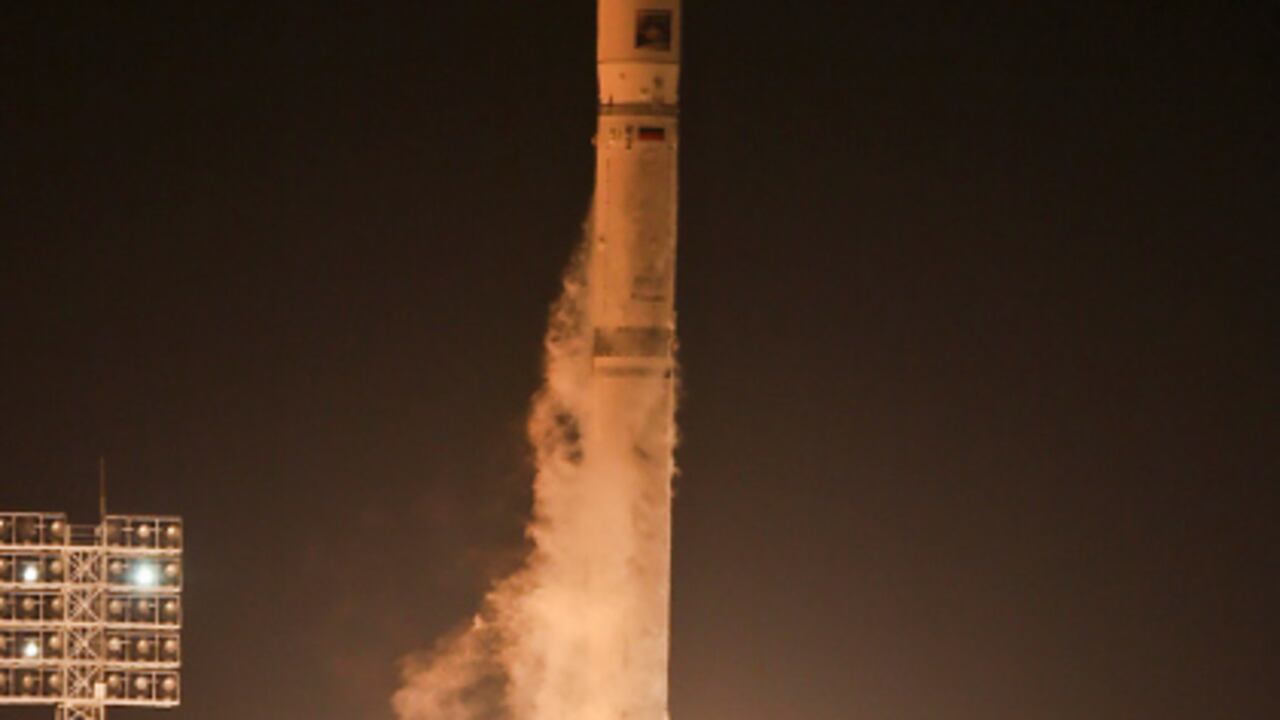 La sonda se quedó varada en la órbita terrestre.