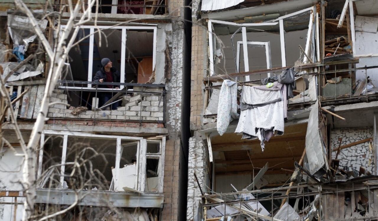 Los bombardeos dejan en ruinas las infraestructuras de Ucrania