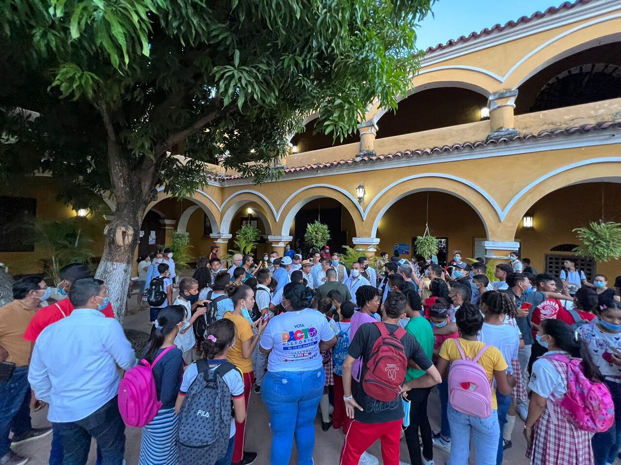 Petro alertó sobre fraude electoral por conteo de votos.