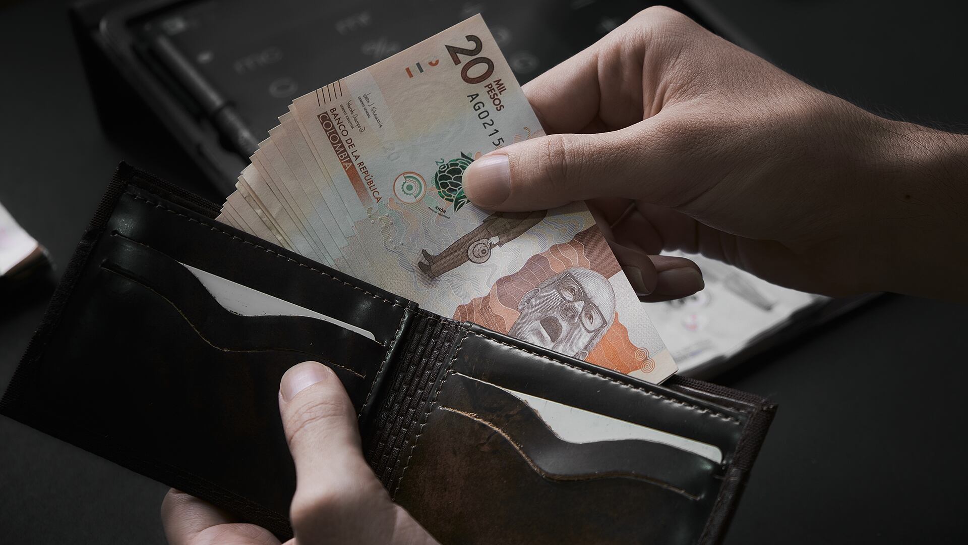 NO USAR, USO EXCLUSIVO MEJOR COLOMBIA, Especial comercio electrónico, Columna Raddar