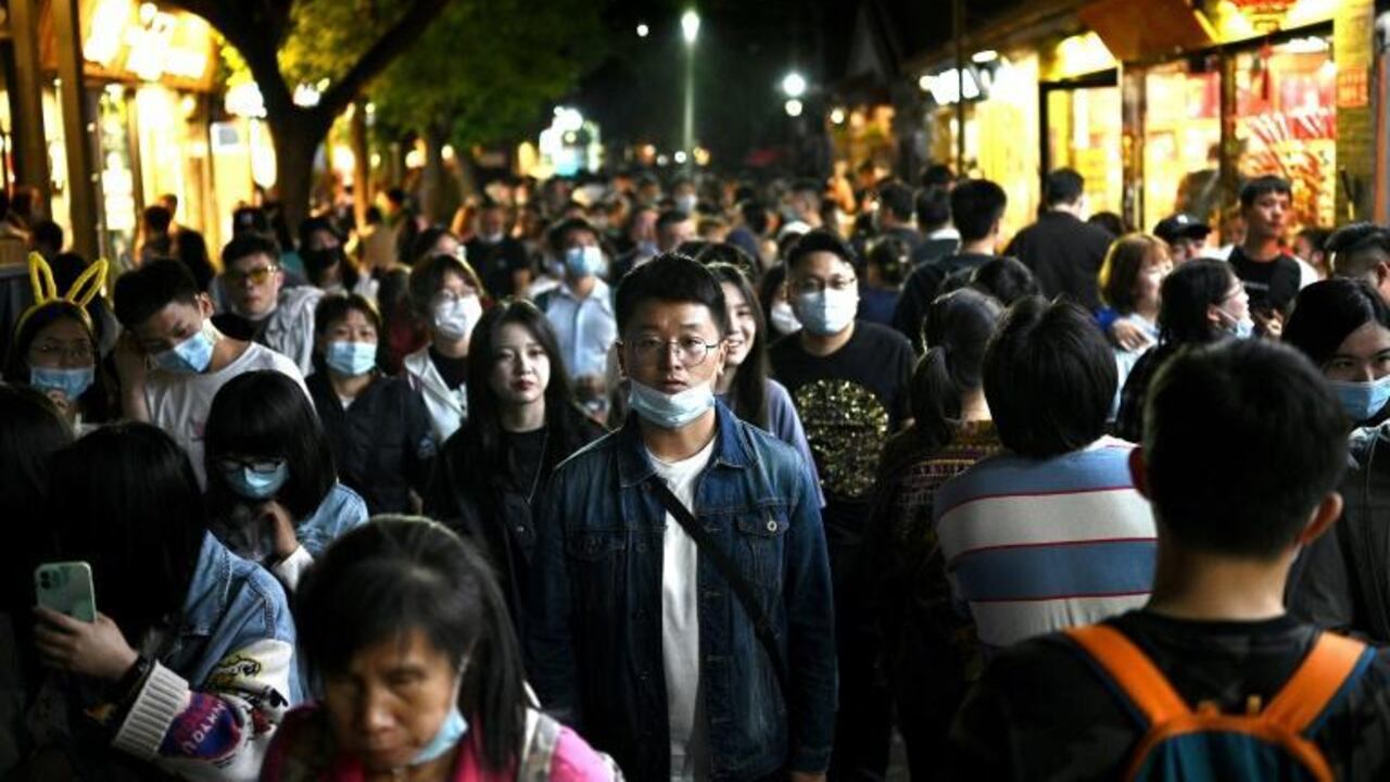 Hasta ahora China preveía que la curva de crecimiento de la población alcanzara una máxima en 2027, cuando India la superaría.