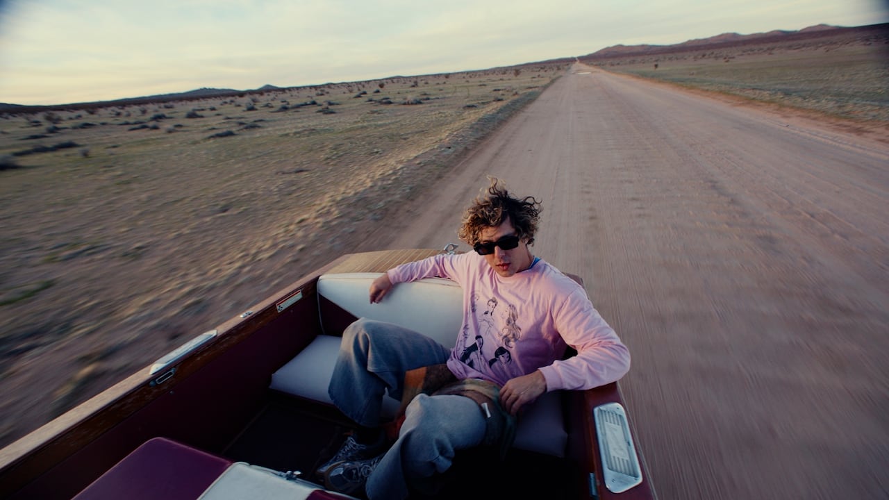 ¿Dónde es el After? está disponible en todas las plataformas digitales a través de Brocoli Records.