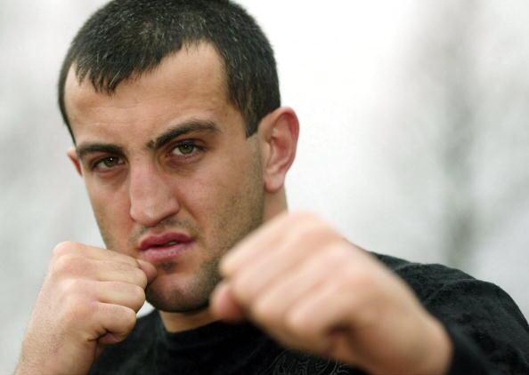 BOCHUM, ALEMANIA - 4 DE FEBRERO: Boxen: Box Event 2004, Bochum; Pressekonferenz zum Box Event am 06.03.04 en Bochum; Goran GOGIC 04.02.04. (Foto de Lars Baron/Bongarts/Getty Images)