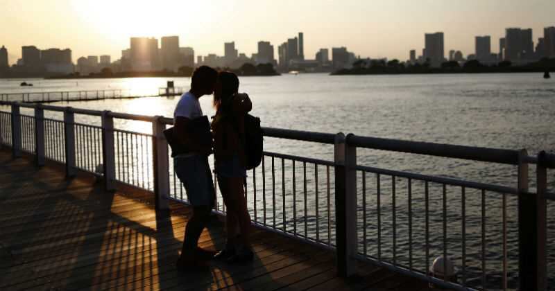  “Vivimos en un entorno afanado, corriendo de un lado para otro por temas laborales o sacando adelante metas económicas personales, sin detenernos demasiado a pensar en el amor". 