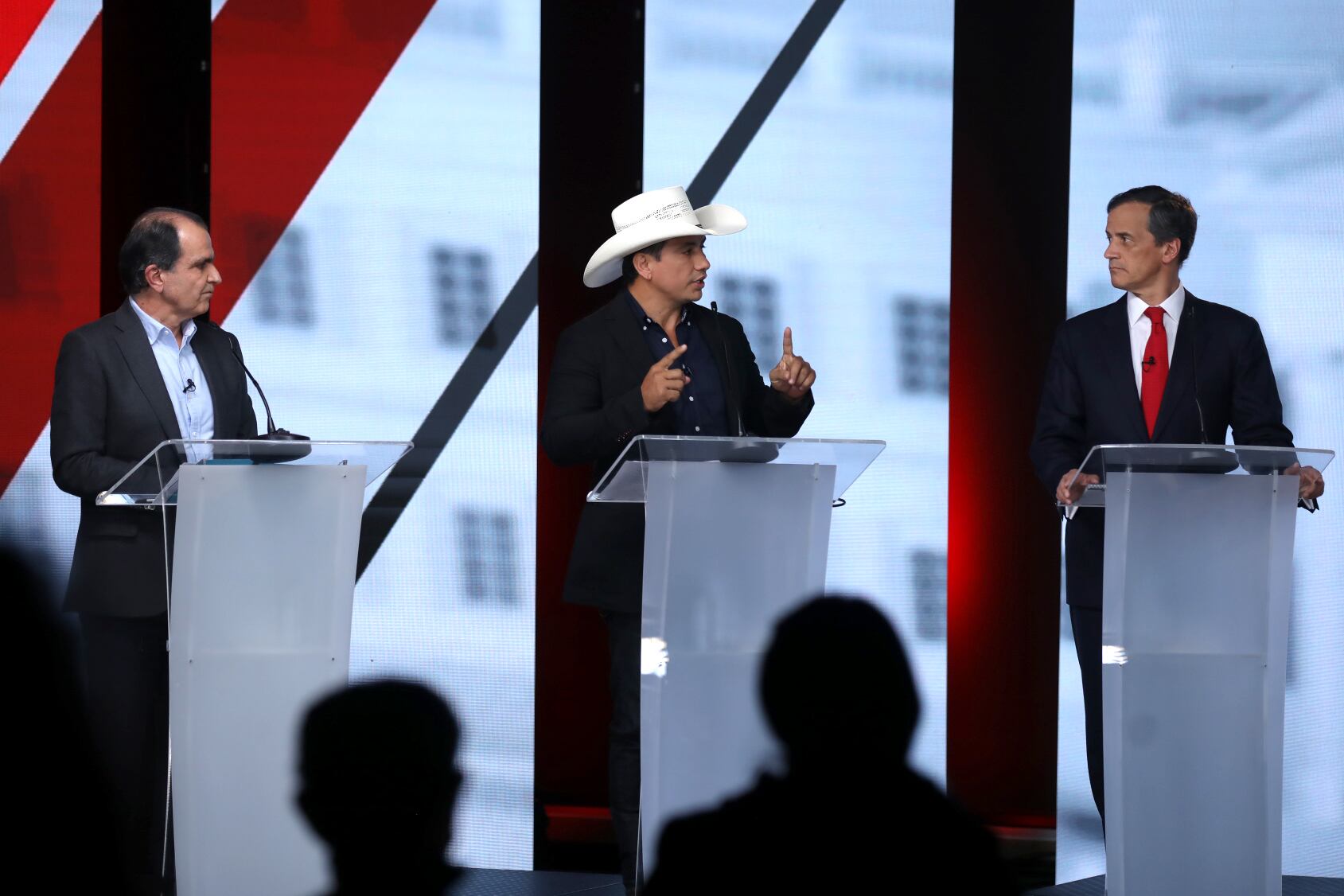 Candidatos debate centro democrático