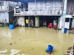 Más de 3.500 familias han perdido sus enceres.