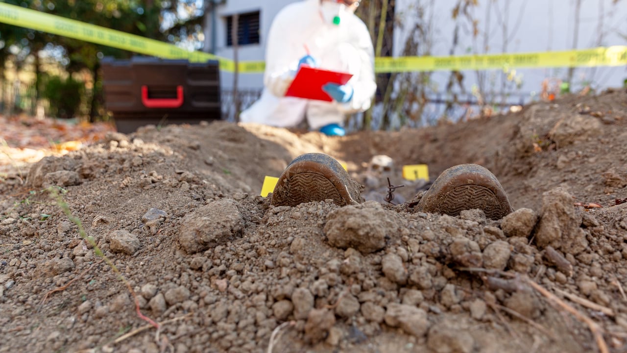 En declaraciones a la prensa, Campoverde informó que tras operativos policiales se aprehendió a ocho sospechosos de asesinato.