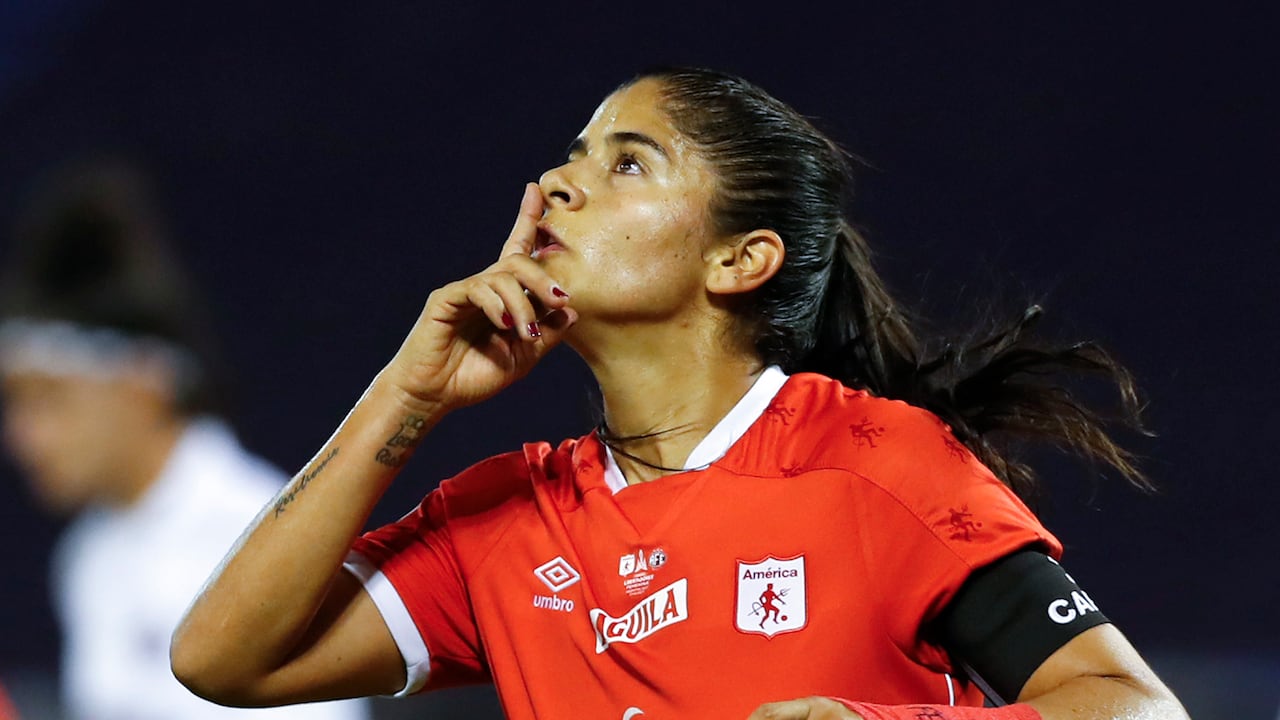 Catalina Usme, la capitana del América de Cali, fue elegida como la jugadora en la Copa Libertadores femenina.