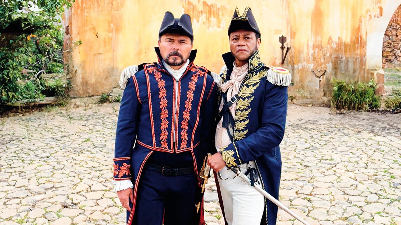 Padilla narra la historia de José Prudencio Padilla, prócer naval afrodescendiente de la independencia colombiana. 