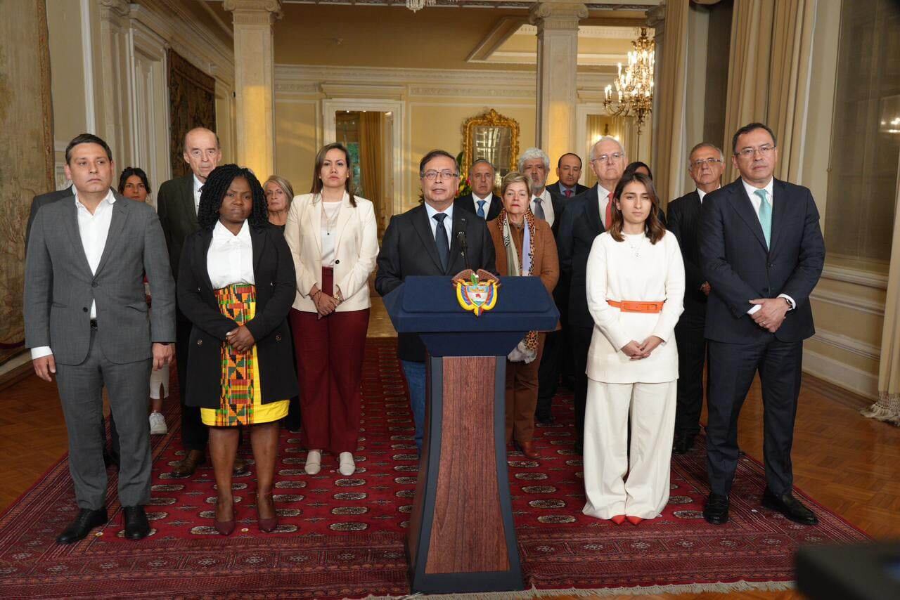 En alocución presidencial, el presidente Gustavo Petro sacó al ministro de Educación, Alejandro Gaviria.