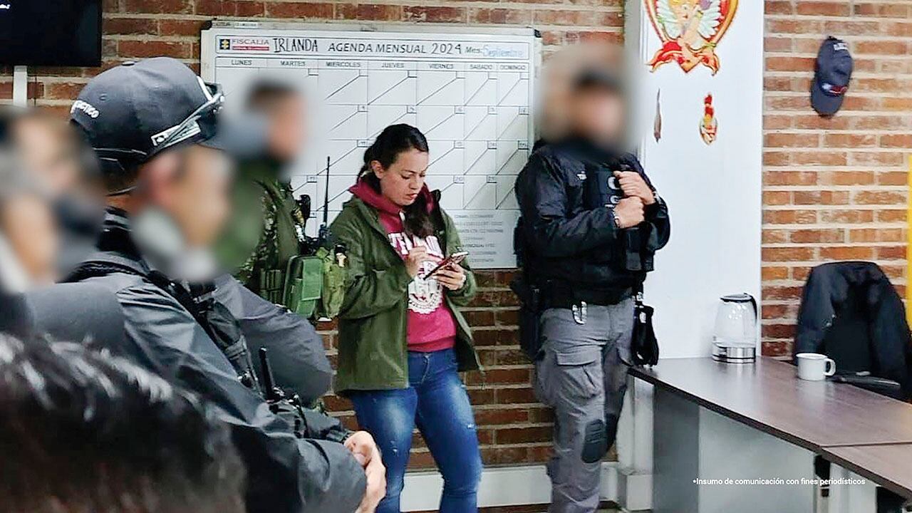 La pareja sentimental de ‘Stefanny’ aseguró a SEMANA que ella era una informante y no una infiltrada, como lo afirmó la Fiscalía General de la Nación luego de capturarla.