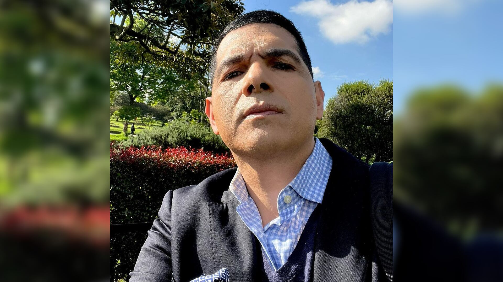 Peter Manarrés muestra su cuerpo con tatuajes en la portada de su nuevo álbum. Foto: Instagram @petermanjarres.