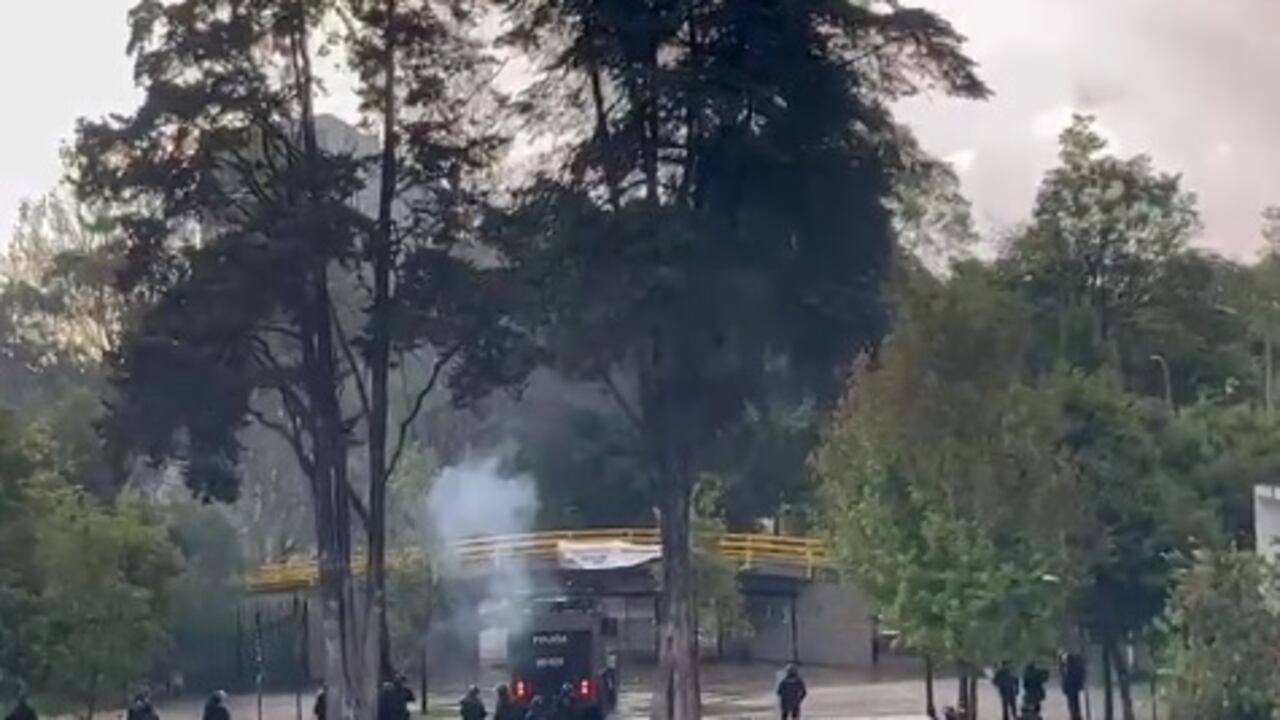 Manifestaciones frente a la Universidad Nacional, este 3 de octubre.