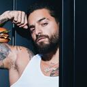 Maluma abre negocio en la gastronomía con las hamburguesas Dembow