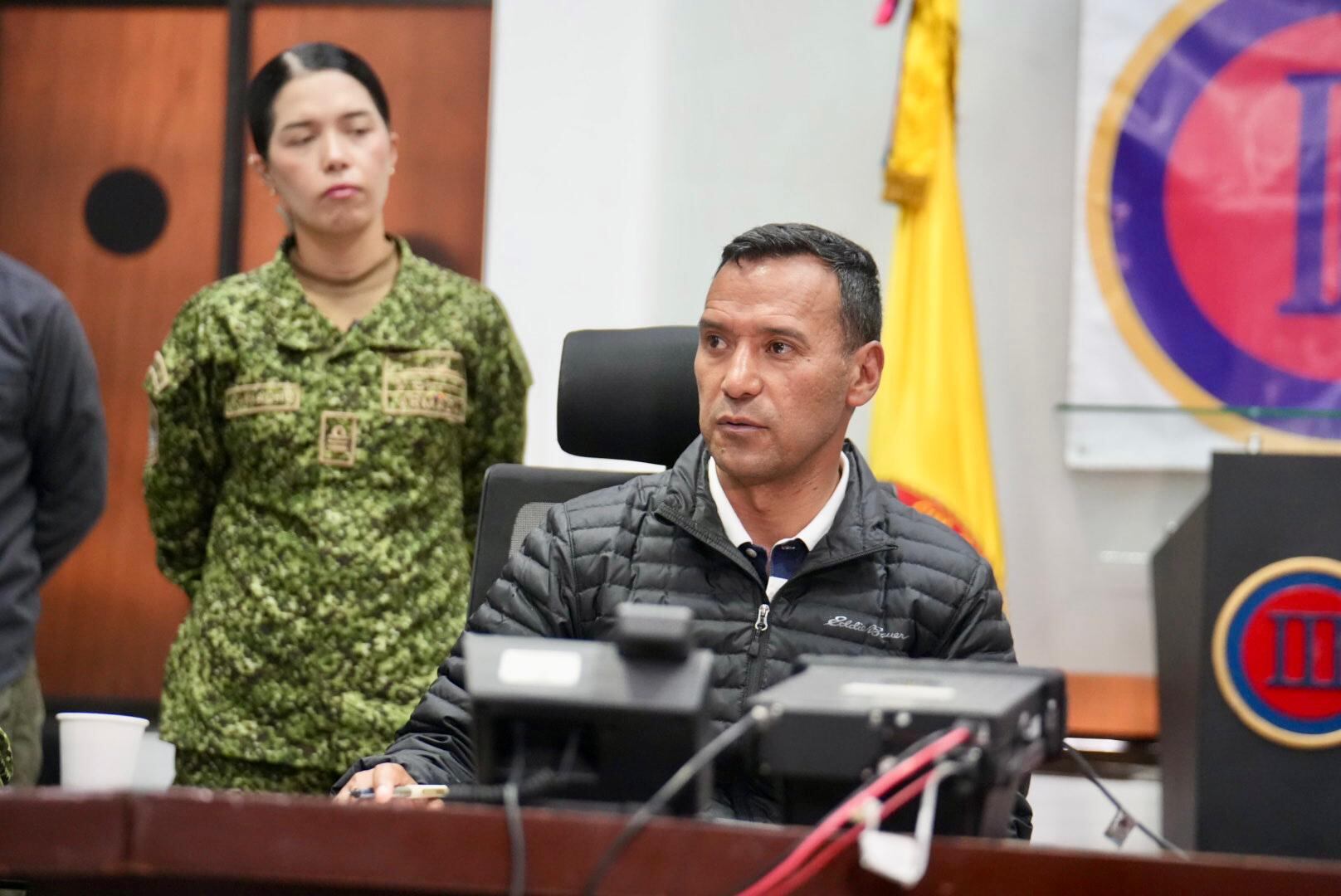 La reunión se lleva a cabo en el marco de un Consejo de Seguridad extraordinario, que incluye la participación del ministro de Defensa, Pedro Sánchez.