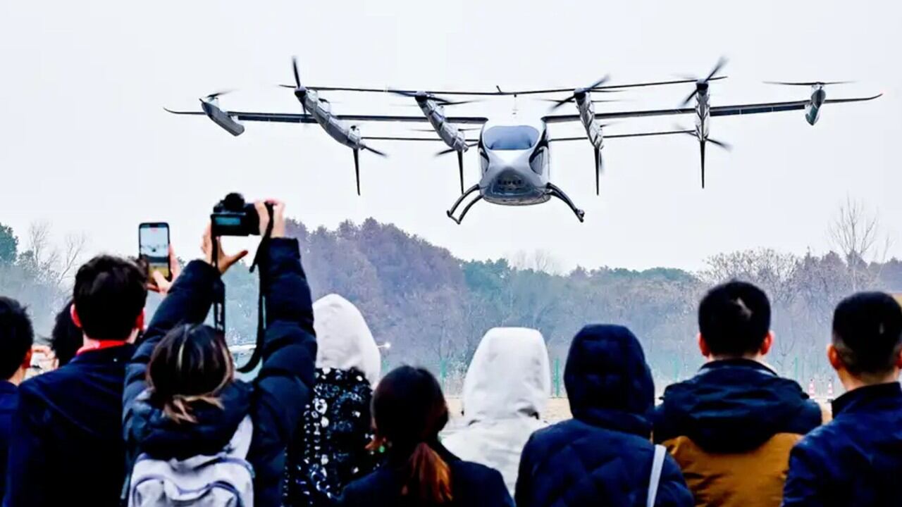 El eVTOL Matrix de AutoFlight completó una demostración de vuelo ante la agencia AP en las instalaciones de prueba de Kunshan, cerca de Shanghái.