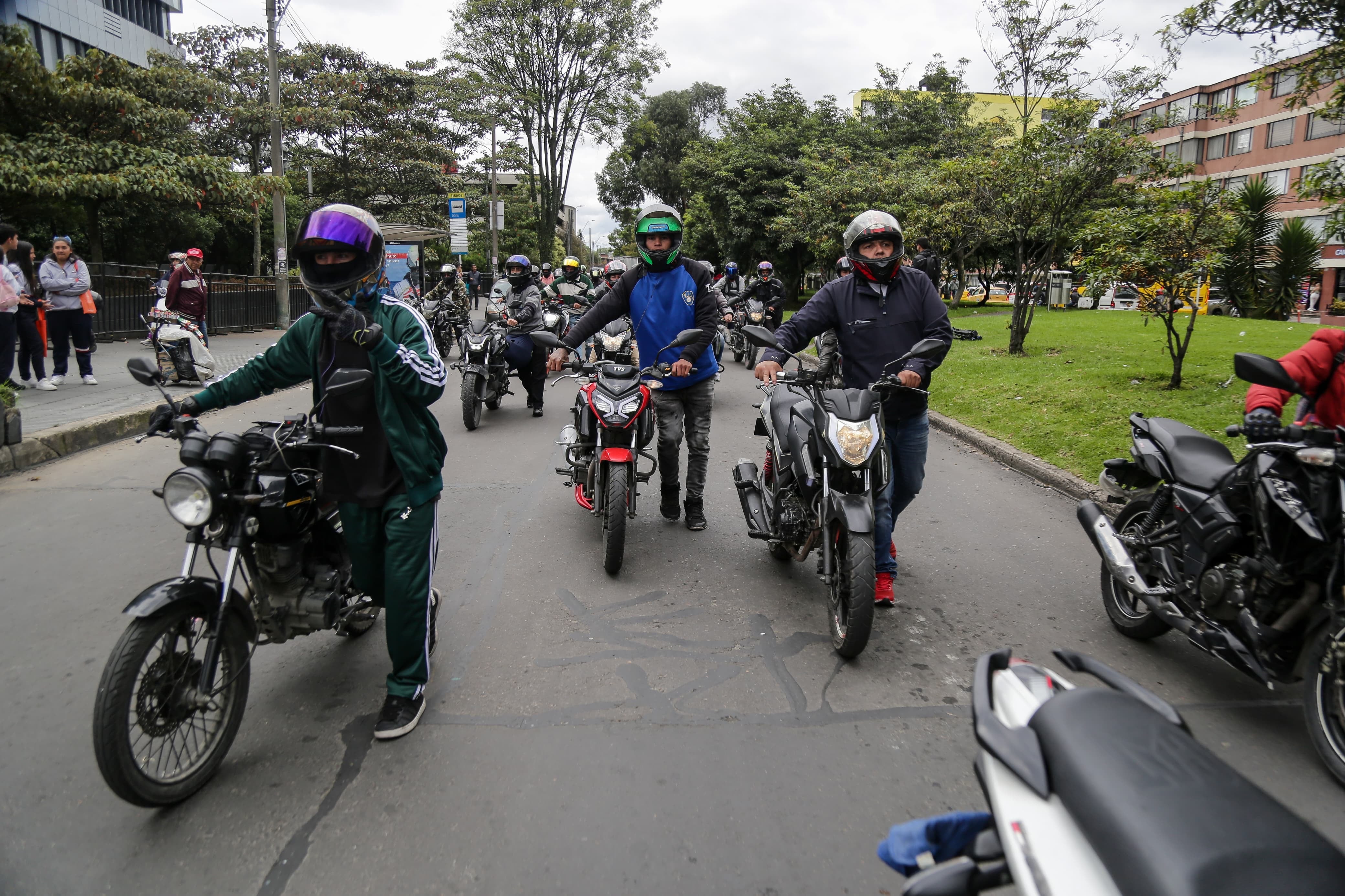 La moto sigue siendo el vehículo preferido en América Latina: se consolida  como fuente de ingreso