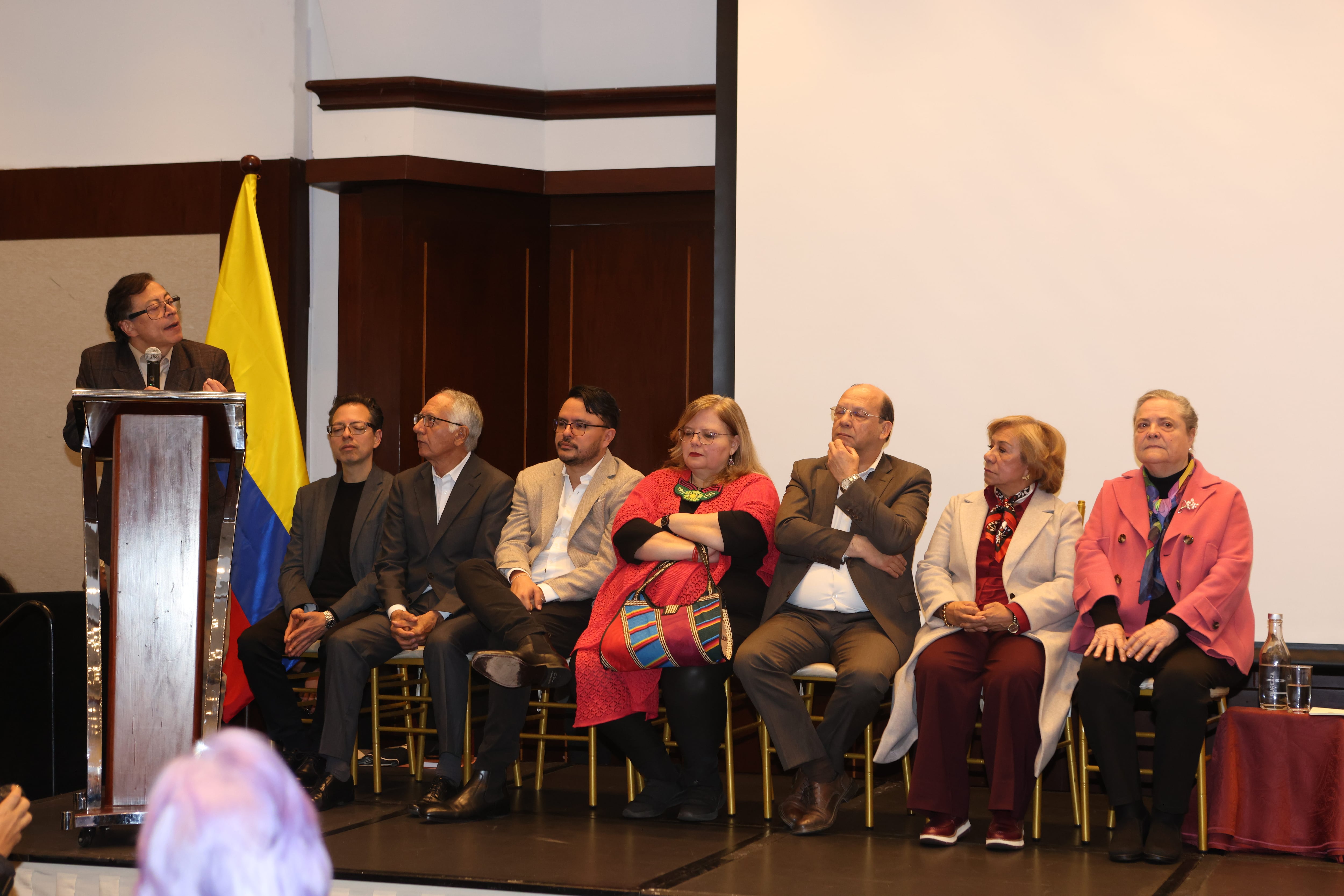 El expresidente de Colombia, Gustavo Petro, y el líder de la oposición y senador del Pacto Histórico, Iván Cepeda, liderarán hoy la presentación del Gabinete por la Vida