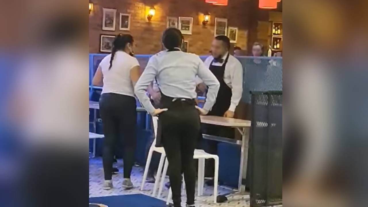 En redes sociales circula el video de la discusión en un restaurante en Bogotá. Foto: facebook Laura Estrada.