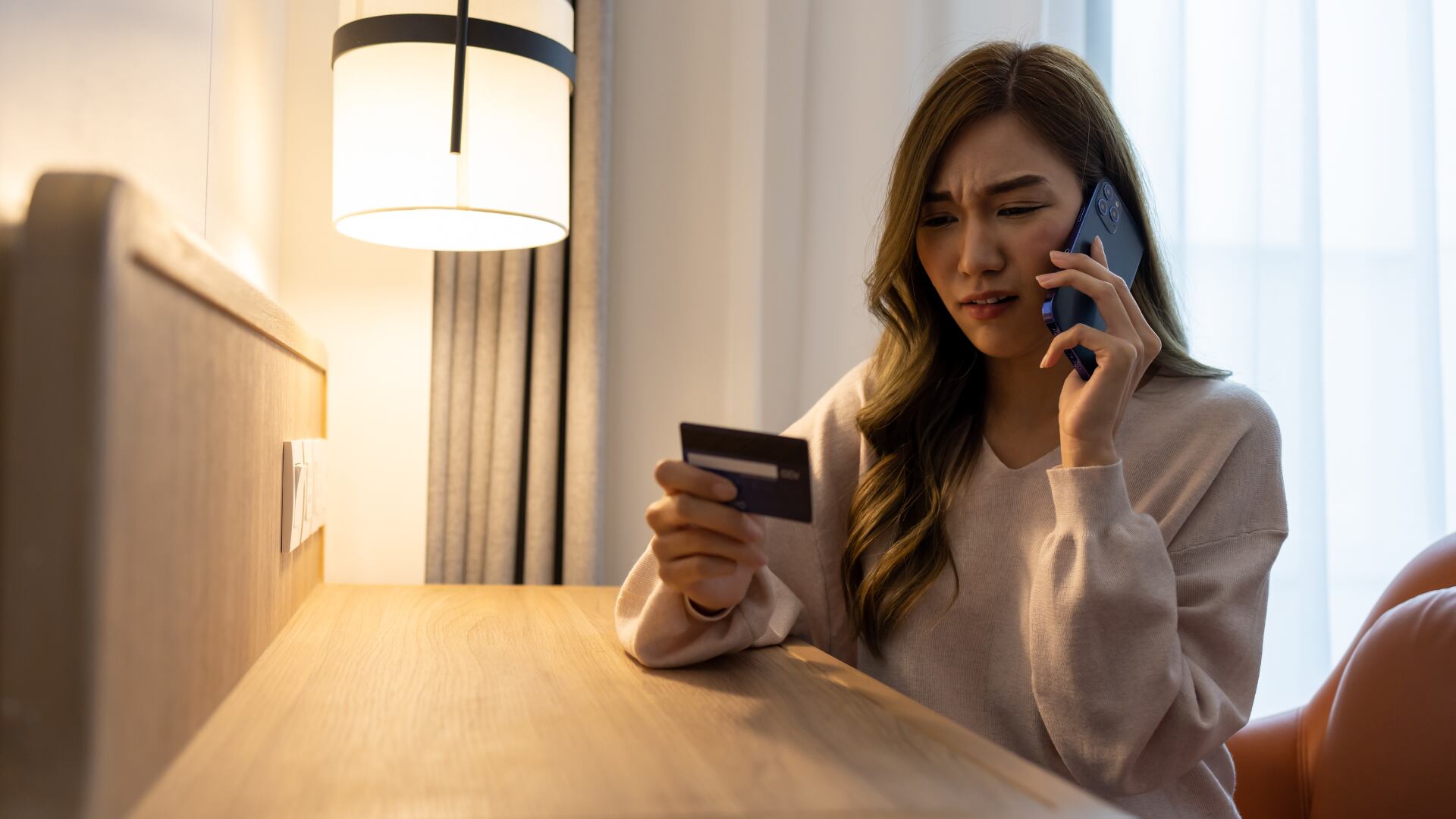 Los delincuentes suelen suplantar la identidad de los bancos.