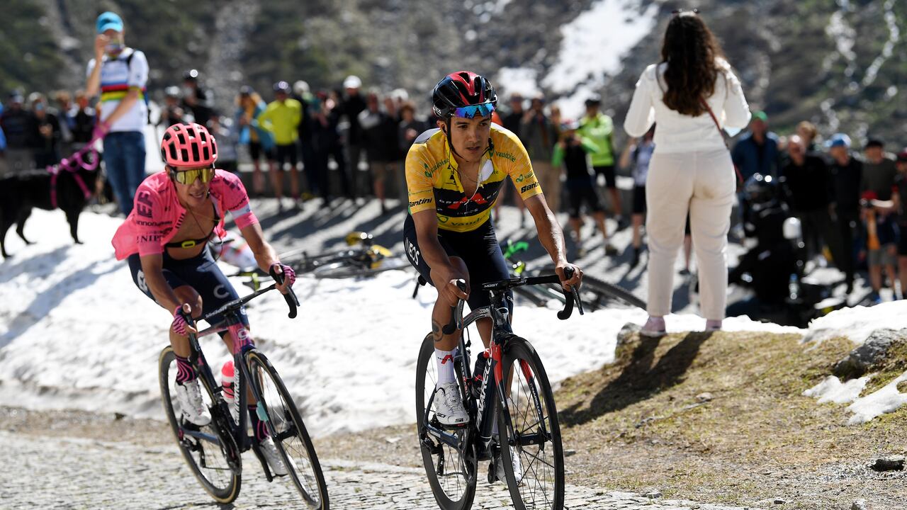 Rigo Urán y Richard Carapaz serán compañeros desde 2023 en el EF Education First.