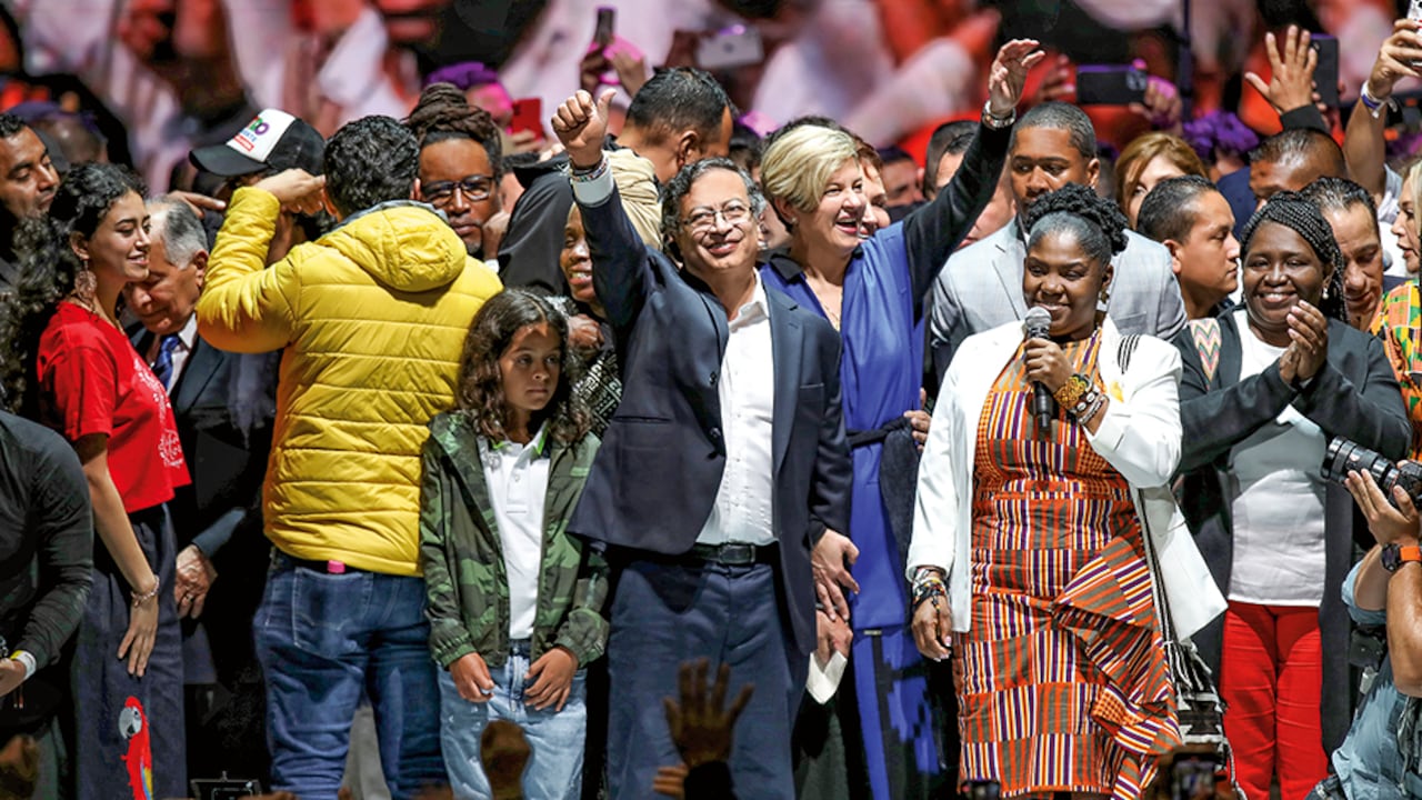 A menos de un mes de haber sido elegido, el presidente electo Gustavo Petro consiguió el apoyo de las mayorías del Congreso.
