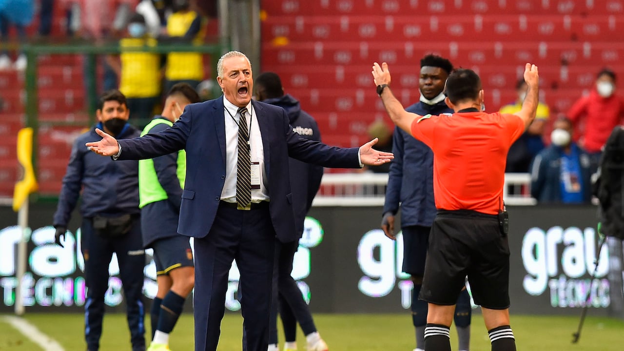El actual entrenador de la Selección de Ecuador podría recalar en la Selección Colombia