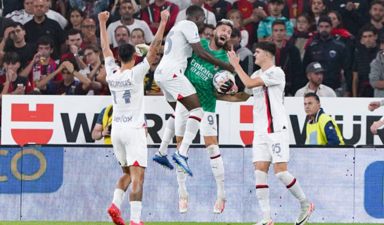 Olivier Giroud se vio obligado a estar en el arco por la expulsión de su compañero