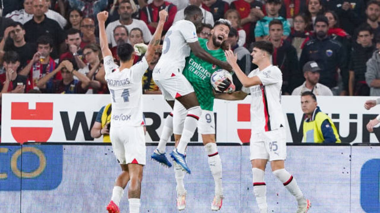 Olivier Giroud se vio obligado a estar en el arco por la expulsión de su compañero