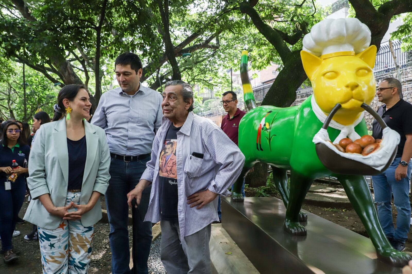 Cali recibió a ‘Ingrid’, la Gata Pandebonera.