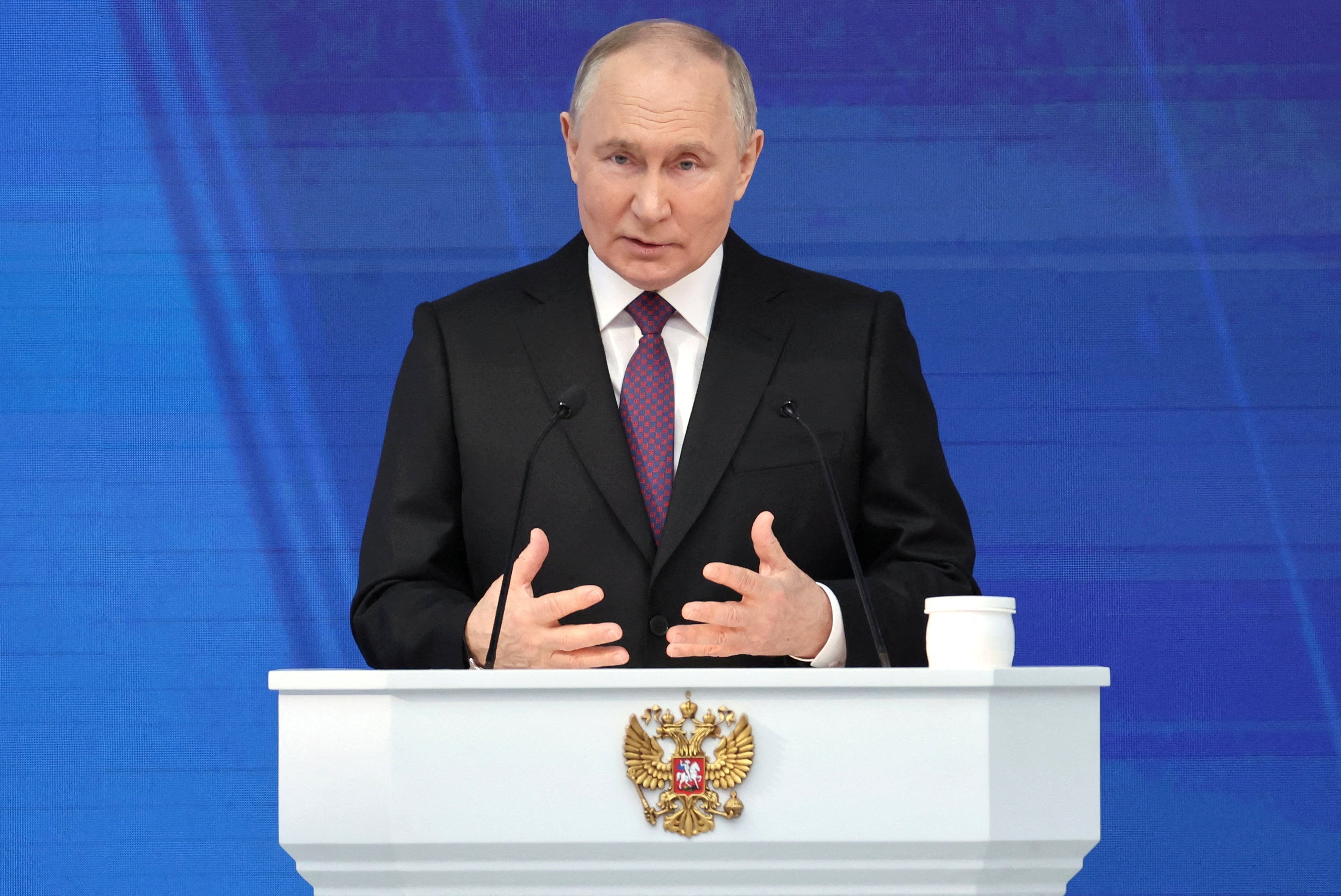 El presidente ruso Vladimir Putin pronuncia su discurso anual ante la Asamblea Federal, en Moscú, Rusia, el 29 de febrero de 2024.