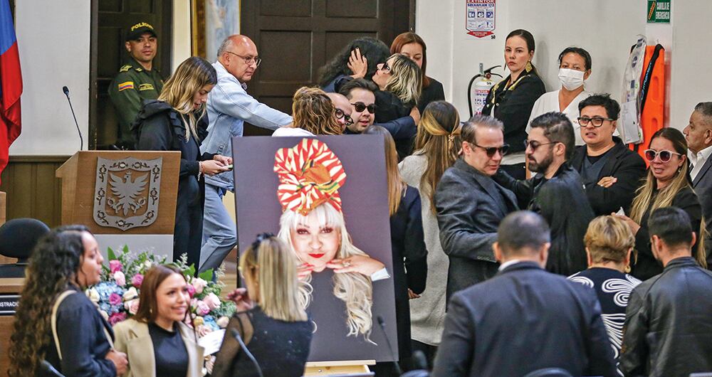    Familiares, seguidores y amigos le dieron el último adiós a la comediante, este viernes 20 de septiembre, en el Concejo de Bogotá.