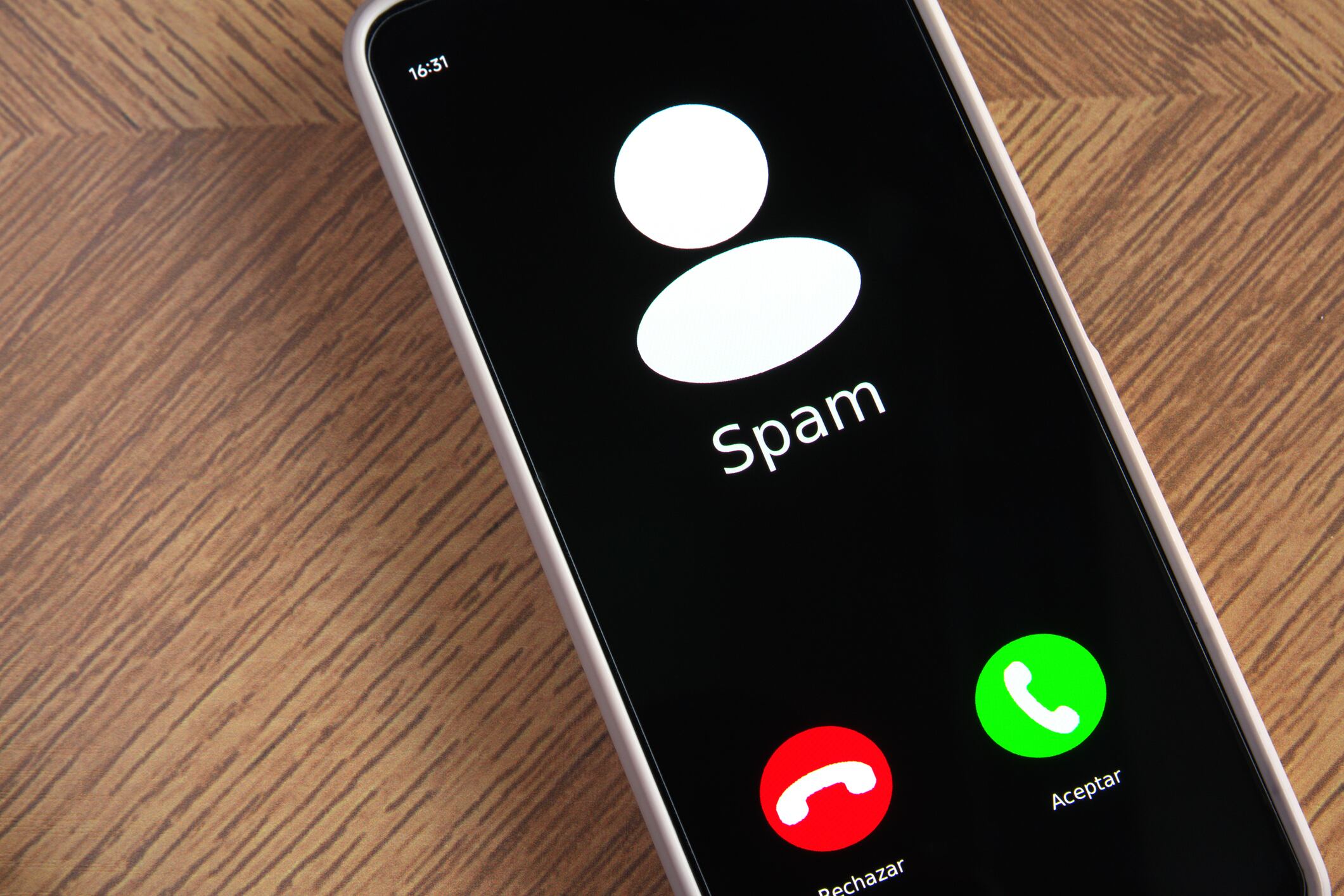 Conocer si una estafa es spam.