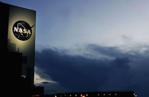 Detrás de los riesgos del Polo Sur lunar existe un objetivo que podría impulsar futuras misiones espaciales.