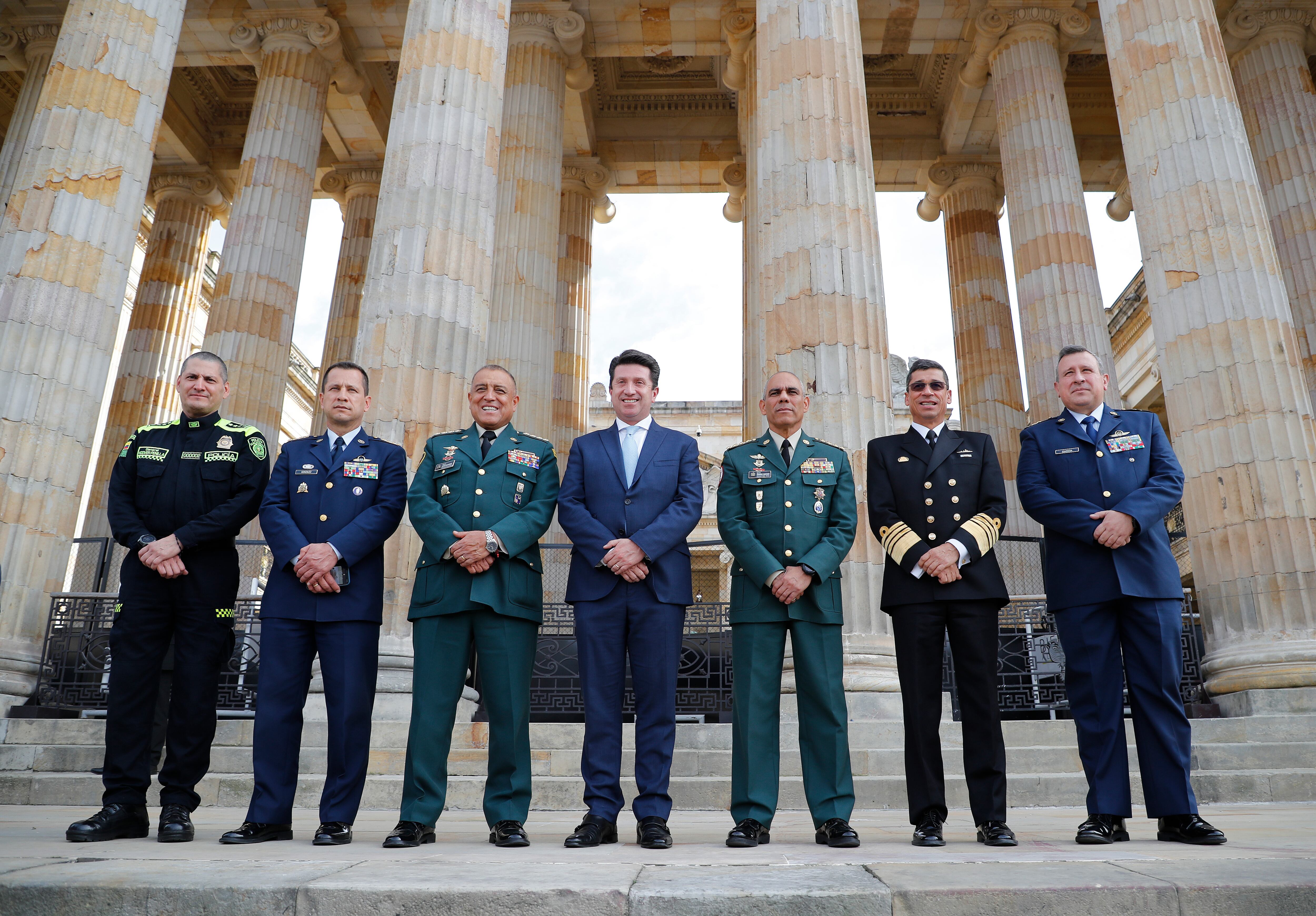 La Cámara de Representantes finalmente votó la moción de censura contra el ministro de Defensa, Diego Molano, citada a raíz del operativo del Ejército el pasado 28 de marzo en Alto Remanso, Putumayo, contra presuntos disidentes de las Farc.
Un total de 116 congresistas determinaron que el ministro Molano se debe mantener en el cargo, mientras 28 pidieron su salida.
Bogota mayo 4 del 2022
Foto Guillermo Torres Reina / Semana