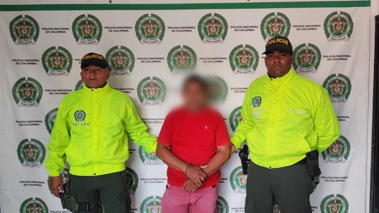 Uno de los hombres capturados por actos sexuales con menores de edad