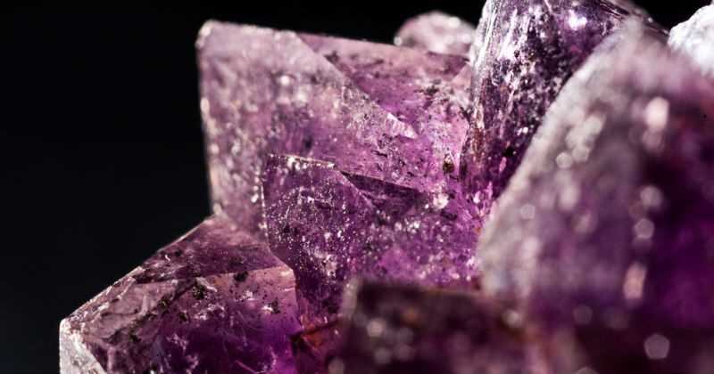 La abundancia espiritual y la sabiduría también son aspectos clave para una vida equilibrada.