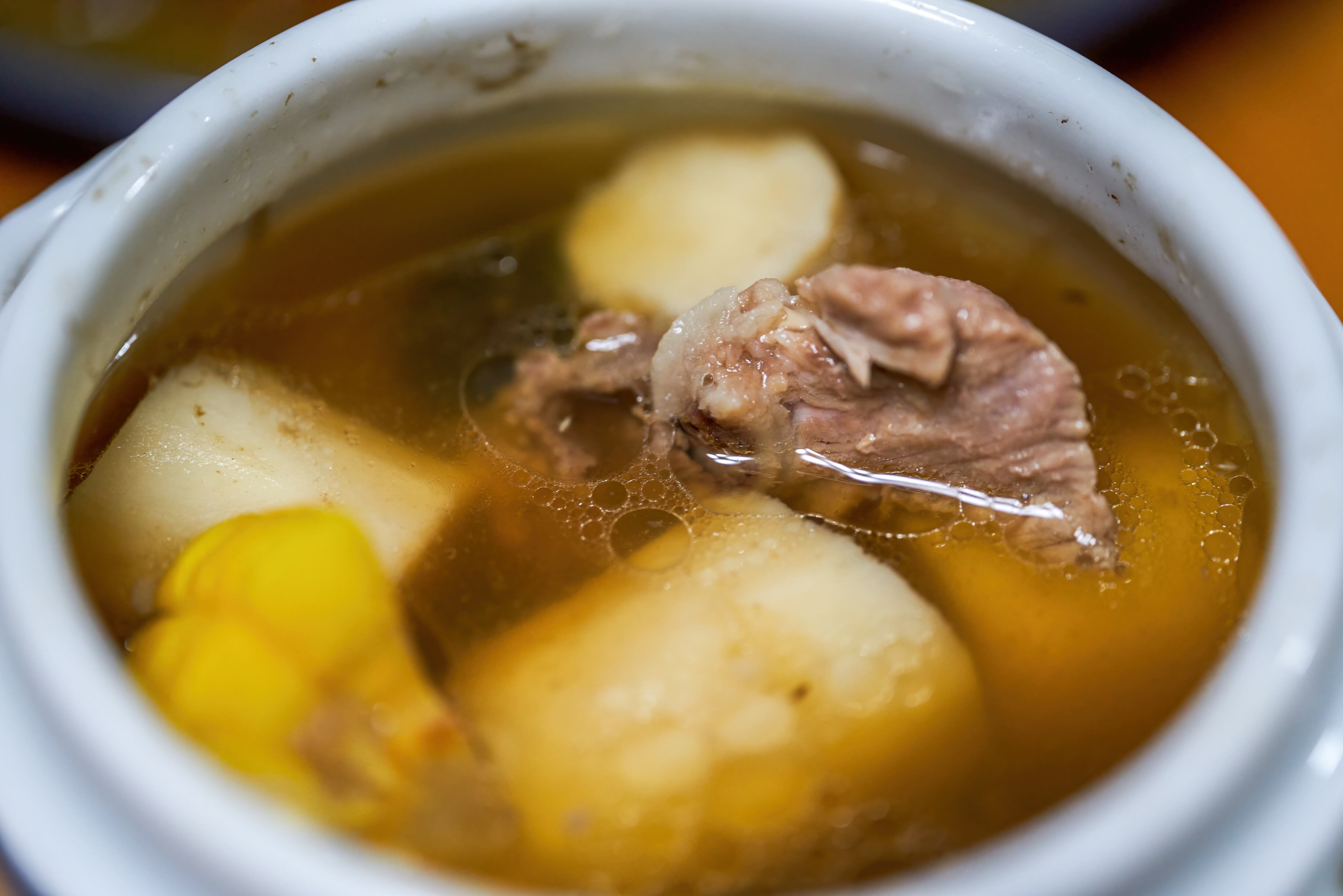 Caldo de costilla