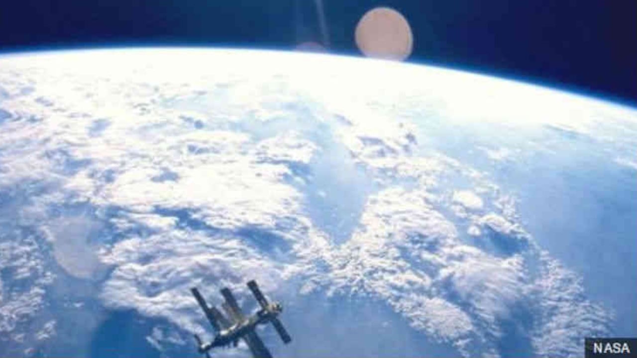 Desde arriba nos damos cuenta de que no tiene sentido la idea de un "norte" y un "sur".