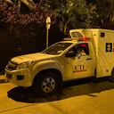 Diez vehículos de la Fiscalía trasladan cuerpos de las víctimas mortales a la ciudad de Cali.