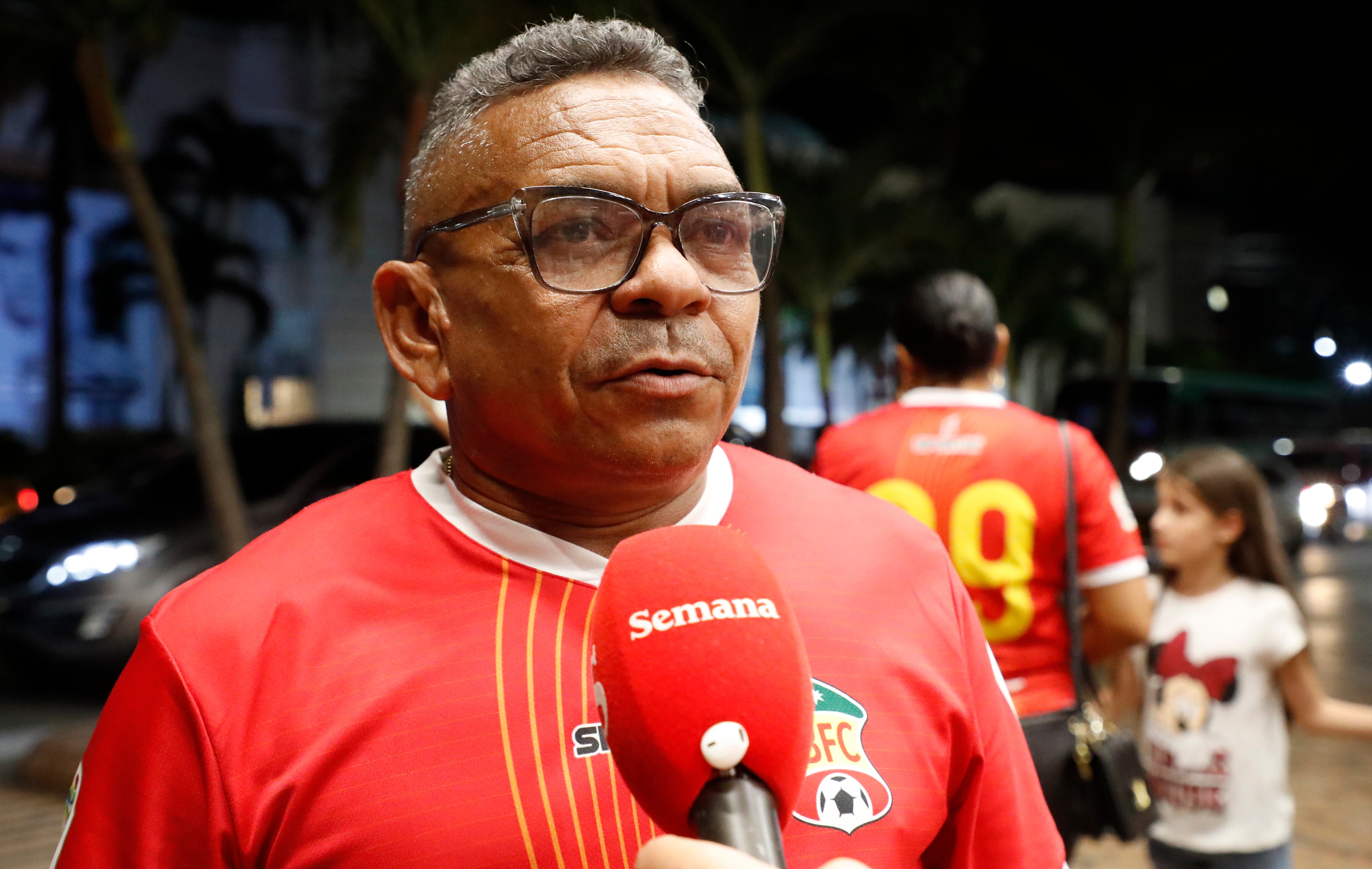 Luis Manuel Díaz el padre de Lucho Luis  Díaz Previa Colombia vs Uruguay
Eliminatorias al Mundial 2026
Barranquila estadio Metropolitano
Octubre 12 del 2023
Foto Guillermo Torres Reina / Semana