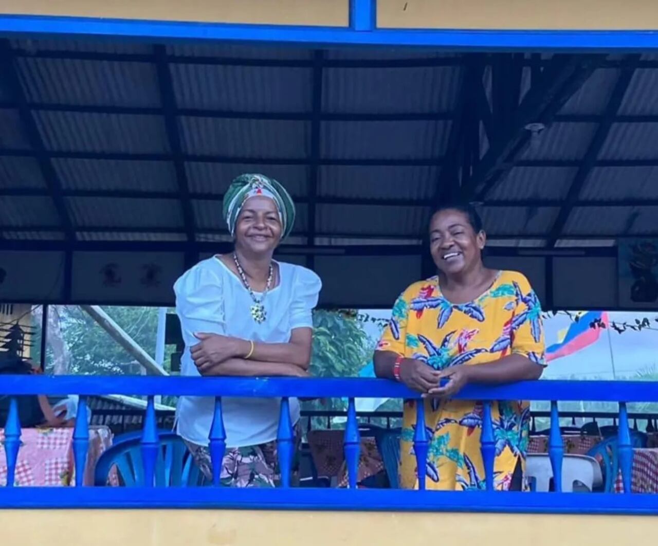 Basilia Murillo y Gladys Prado, en Las Lilianas, en Tumaco, dos leyendas de la gastronomía pacífica.