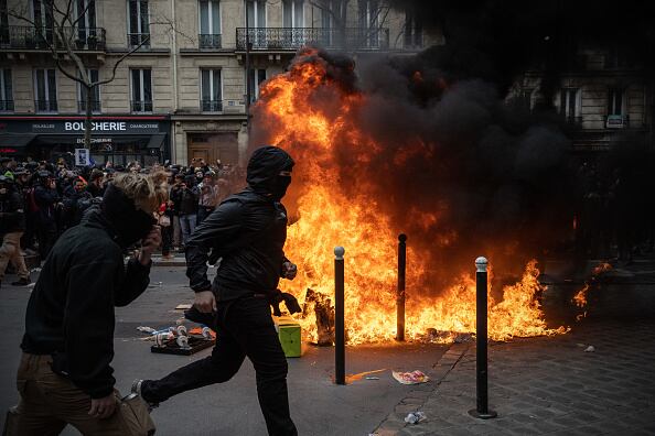 Francia atraviesa por fuertes tensiones debido al debate frente a la reforma pensional.