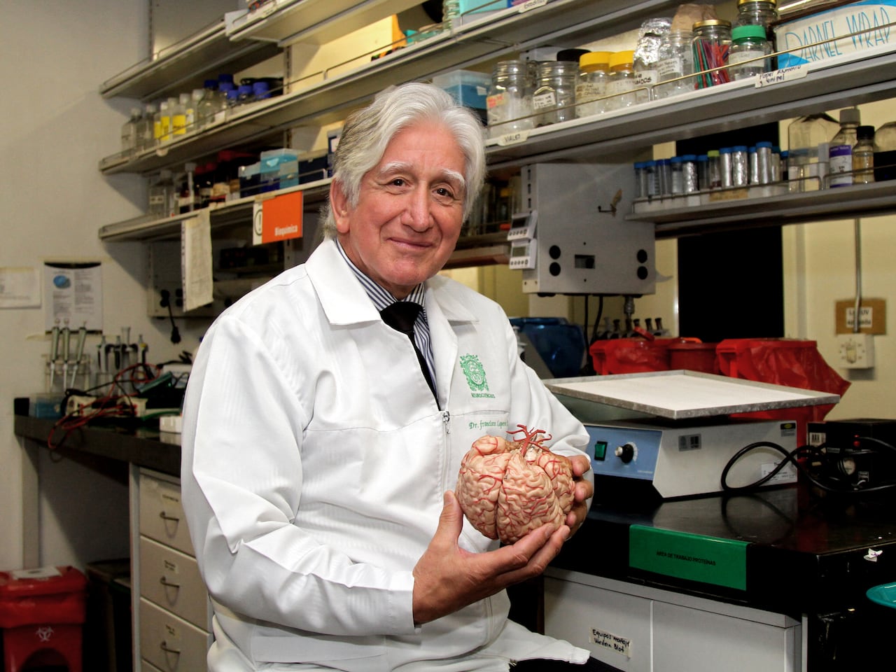 Francisco Lopera, el gran investigador del Alzheimer en Colombia, se retira de la academia